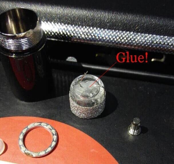 DJ Esco Atomizer has glue