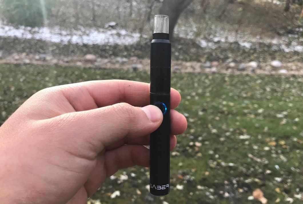 Saber Vape Pen Review : Efficiently and Discretely Satisfying