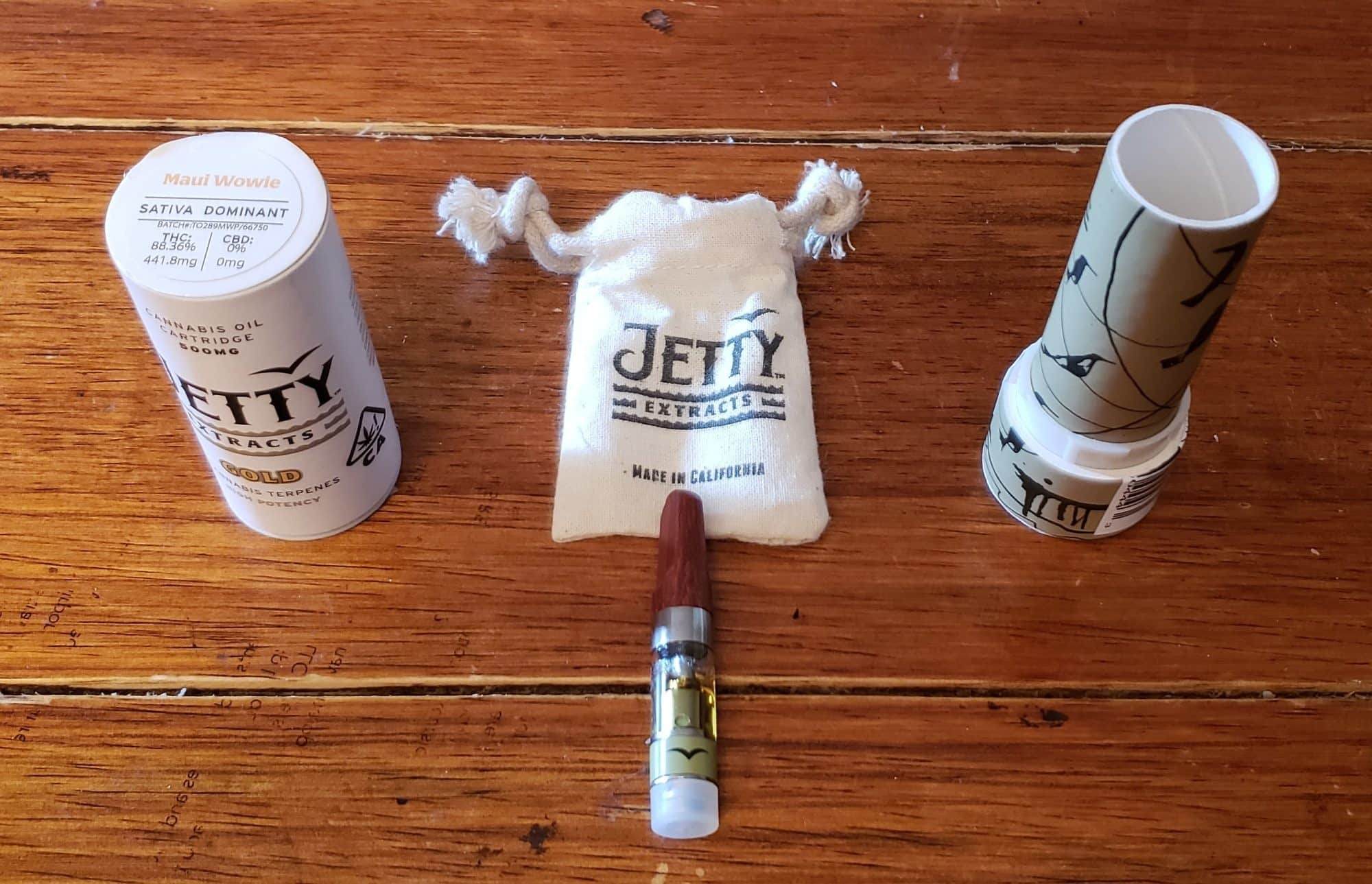 Jetty Extracts Cartridge Review: A Potent & Golden Goodie